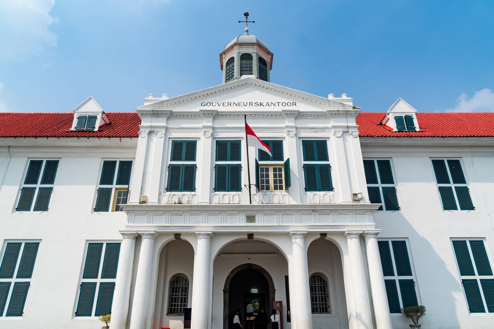 Tanah kavling murah vs rumah tua untuk investasi properti